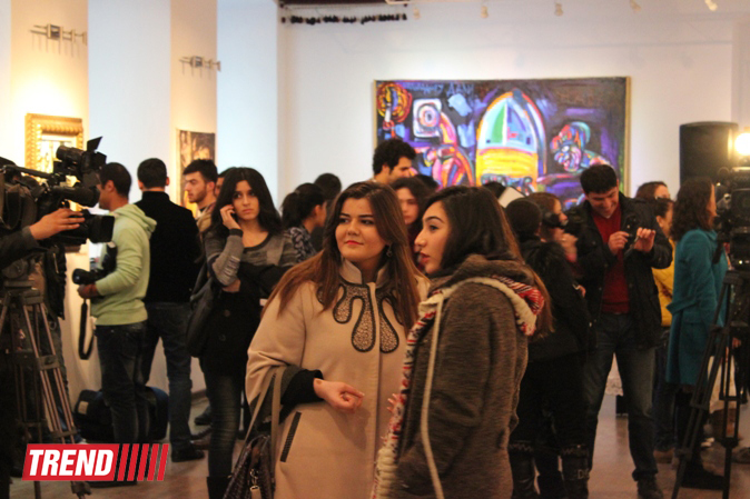 В Баку открылся фестиваль художественных галерей (фотосессия)