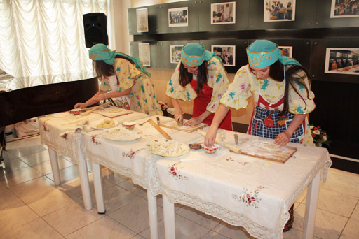 В Баку отметили Международный день татарской кухни (фото)