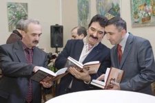 В Москве состоялась презентация книги «Амир Тимур – властелин мира» известного азербайджанского писателя Юнуса Огуза (ФОТО)