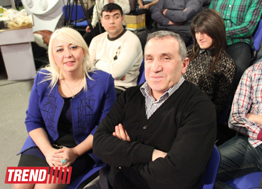 Кямаля Халилова и семья Мурада Садыха - в первой передаче проекта "Жизнь продолжается" (фото)