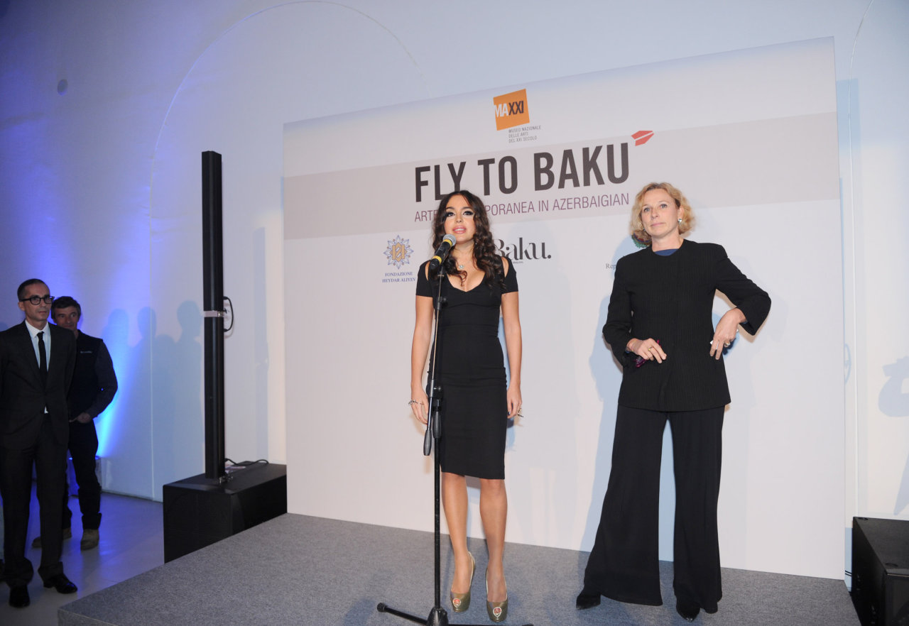 Первая леди Азербайджана приняла участие в выставке "Полет в Баку: Современное азербайджанское искусство" в Риме (ФОТО)