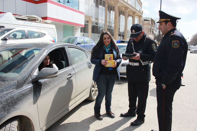 «Bank of Baku» и Государственная дорожная полиция проводят праздничную акцию для женщин-водителей (ФОТО)