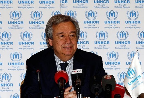 Беженцев из Сирии может стать втрое больше - ООН