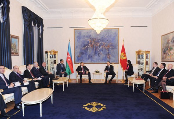 Состоялась встреча президентов Азербайджана и Черногории в расширенном составе