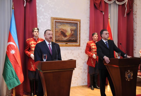 Президенты Азербайджана и Черногории выступили с заявлениями для печати (ФОТО)