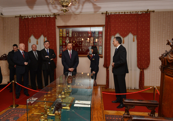 Prezident İlham Əliyev Çetinye şəhərindəki Kral Nikolay Sarayında olub (FOTO)