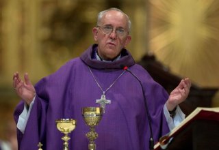 Папа Римский призвал не воспринимать голод как "неизлечимую болезнь"