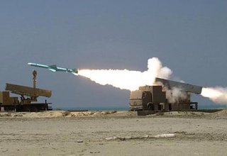 İran yeni qanadlı raketlərin istehsalına başlayıb