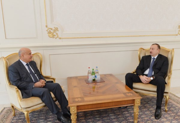 Президент Азербайджана принял гендиректора ИСЕСКО