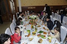 “AtaBank” ASC Novruz bayramında kimsəsiz uşaqları sevindirib (FOTO)