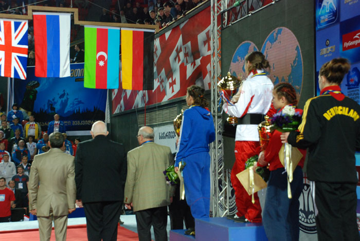 Anna Belyayeva bürünc medal qazandı (FOTO)