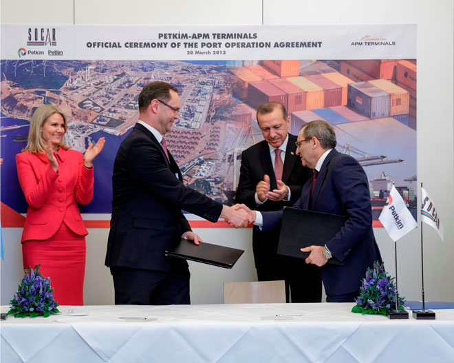 Investment agreement signed on management of Petkim port (PHOTO)