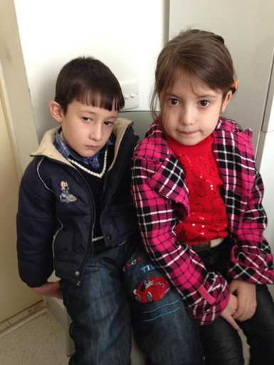 Порок сердца - брату и сестре Аскеровым необходима срочная помощь (фото, документы)
