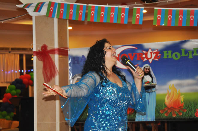 Алмаз Алескерова выступила с праздничным концертом на Кипре (фото)