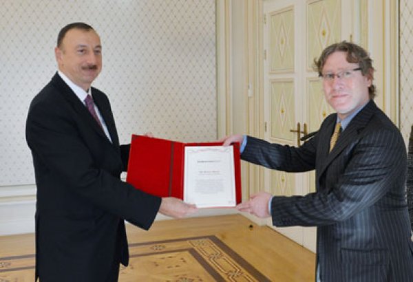 Президенту Азербайджана вручена премия журнала "The Business Year" «Человек года»  (ФОТО)