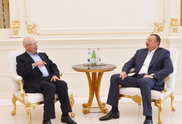 Президент Ильхам Алиев принял учредителя и исполнительного председателя Всемирного экономического форума Клауса Шваба