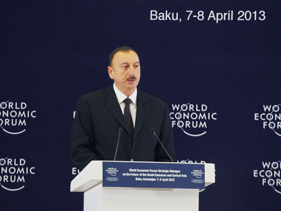 Президент Ильхам Алиев: Главная задача, стоящая сегодня перед Азербайджаном, заключается в диверсификации экономики (версия 2) (ФОТО)