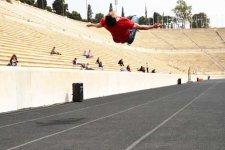 Фарид Мамедов показал акробатические трюки на уникальном стадионе в Греции: "Евровидение-Олимпиада" (фото)