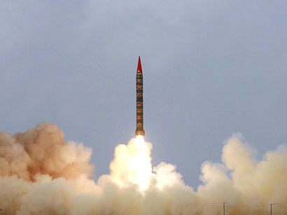 Pakistan nüvə başlığı daşıya bilən ballistik raketi sınaqdan keçirib