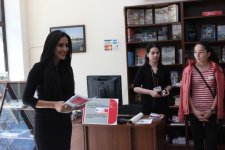В Баку в Доме Русской книги прошла выставка детской литературы (фото)