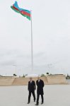 Prezident İlham Əliyev Mingəçevirdə Bayraq Meydanı ilə tanış olub (FOTO)