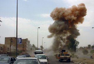В Ираке смертник на заминированном танке подорвал склад боеприпасов