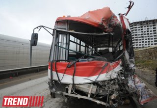 В Азербайджане в ДТП с участием грузовиков и автобусов погибли 35 человек