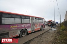 В Баку перевернулся пассажирский автобус, пострадали 11 человек  (ФОТО)
