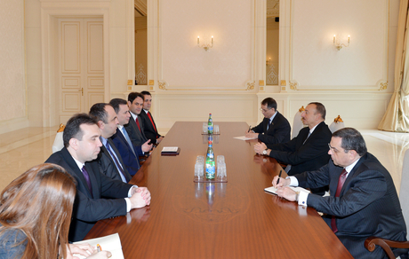 Президент Азербайджана принял делегацию во главе с премьер-министром Македонии