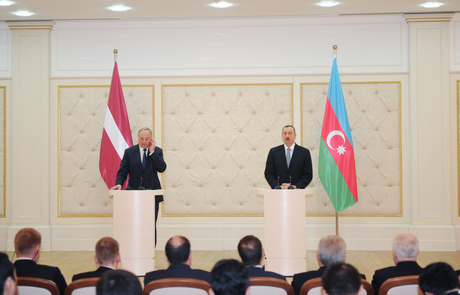 Latvian President very impressed by Azerbaijan’s development over last 20 years (PHOTO)