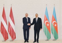 В Баку состоялась церемония официальной встречи президента Латвии (ФОТО)