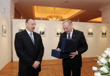 Latviya Prezidenti Heydər Əliyev Fondu ilə tanış olub (FOTO)