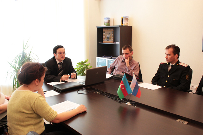 В Баку прошел круглый стол, посвященный Международному дню Земли (фото)