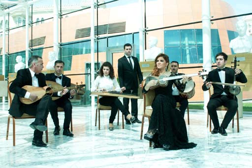 В Международном центре мугама состоится концерт Хумай Гадимовой “Oxu tar” (фото)