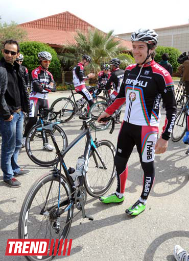 Азербайджанская команда по велоспорту “Synergy Baku Cycling Project” провела открытую тренировку (ФОТО)