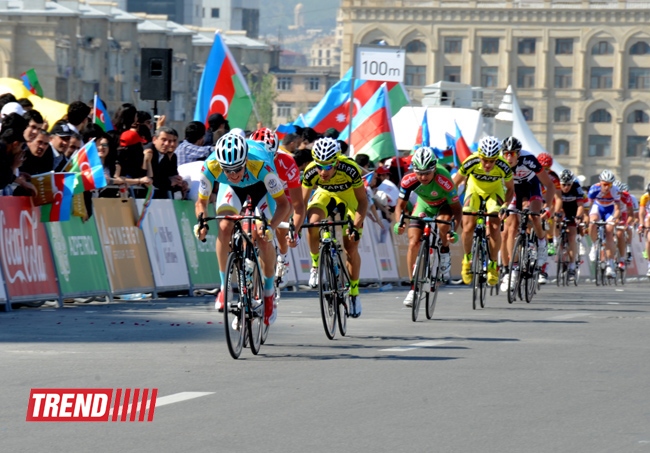 В Баку стартовал международный велотур, посвященный 90-летию Общенационального лидера Гейдара Алиева (ФОТО)
