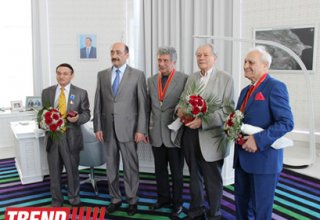 В Азербайджане известным деятелям культуры и искусства вручены высокие государственные награды (фото)