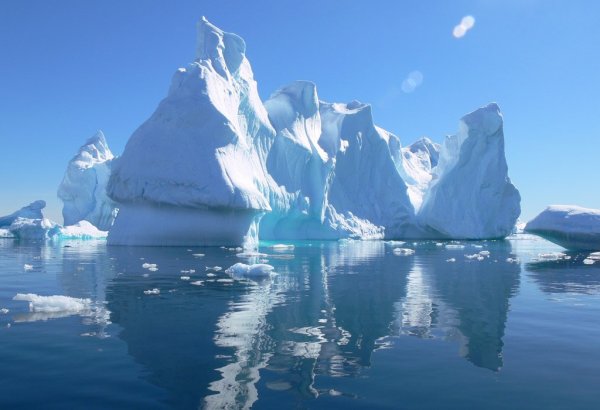 SOS! Arktikada buz son 1500 il ərzində İLK DƏFƏ daha sürətlə əriyir