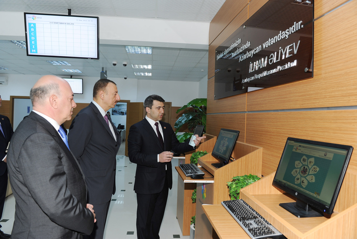 Президент Ильхам Алиев: Новые промышленные предприятия и технопарки привлекут в Сумгайыт рабочую силу из соседних регионов (версия 2) (ФОТО)
