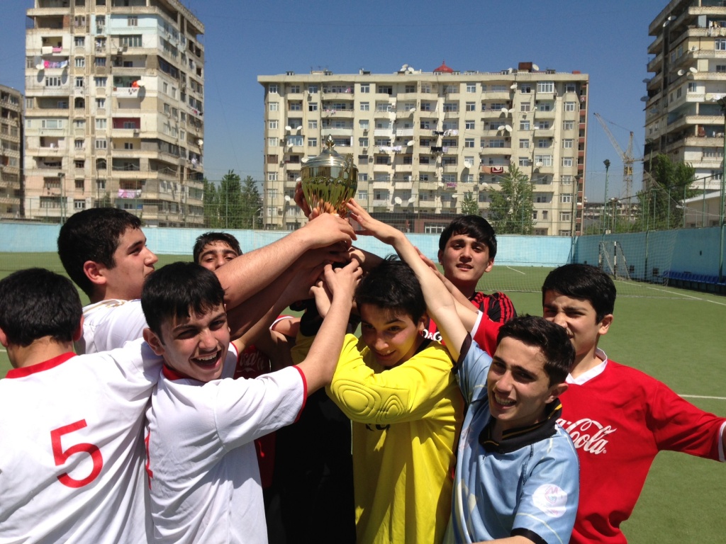 В Азербайджане подведены итоги чемпионата по футболу среди школьников "School Cup" (фото)