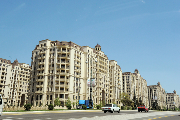 Azerbaijani first lady inspects preparatory work in Olympic Village (PHOTO)