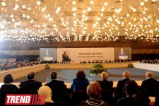 В Баку прошла конференция "Гейдар Алиев: великий азербайджанец" (ФОТО)