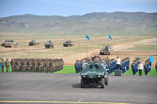 Azerbaycan ve Kazakistan arasında askeri işbirliği planı imzalandı