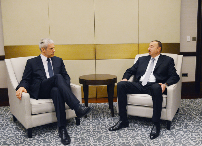 İlham Əliyev Serbiyanın sabiq Prezidenti Boris Tadiç ilə görüşüb