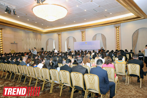 Молодежь Азербайджана приняла заявление о поддержке Ильхама Алиева в качестве кандидата в президенты страны (ФОТО) (версия 2)