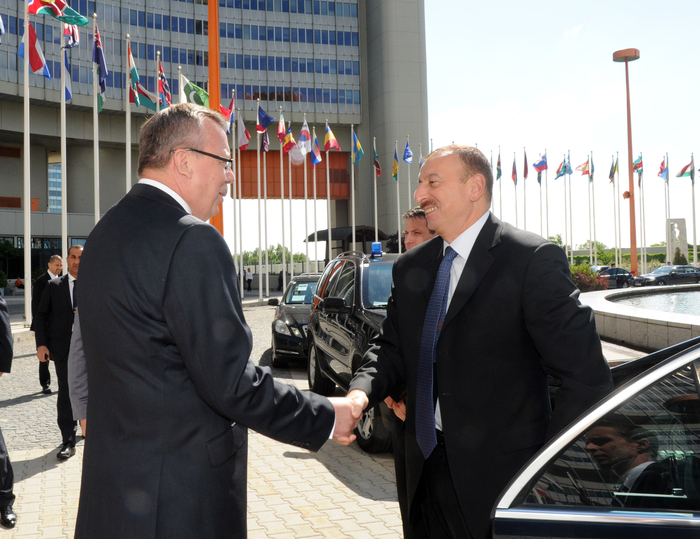 Prezident İlham Əliyev BMT-nin Vyana ofisinin baş direktoru Yuri Fedotov ilə görüşüb (FOTO)