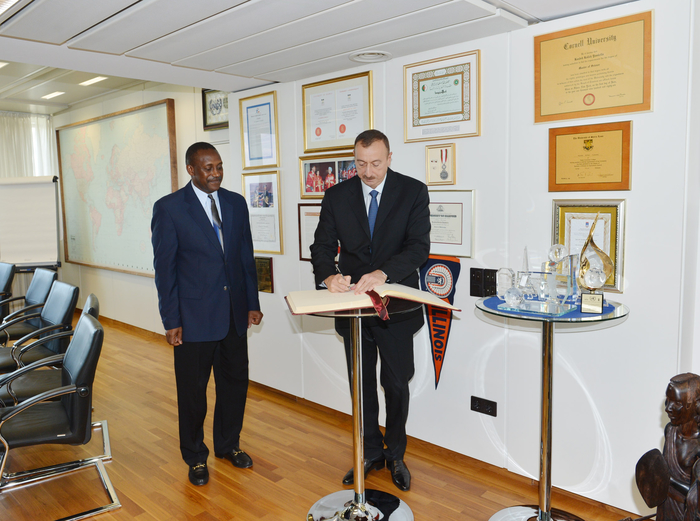 President Ilham Aliyev meets UNIDO Director General (PHOTO)