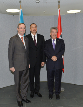 Президент Ильхам Алиев: По объему прямых зарубежных инвестиций на душу населения Азербайджан является ведущей страной на постсоветском пространстве (ФОТО)