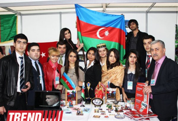 Азербайджан участвует в выставке "Сегодня студент ─ завтра EXPOнент!" в Екатеринбурге  (фото)