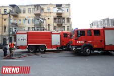 В здании железнодорожного управления в Баку произошло возгорание, работники эвакуированы (версия 3) (ФОТО)